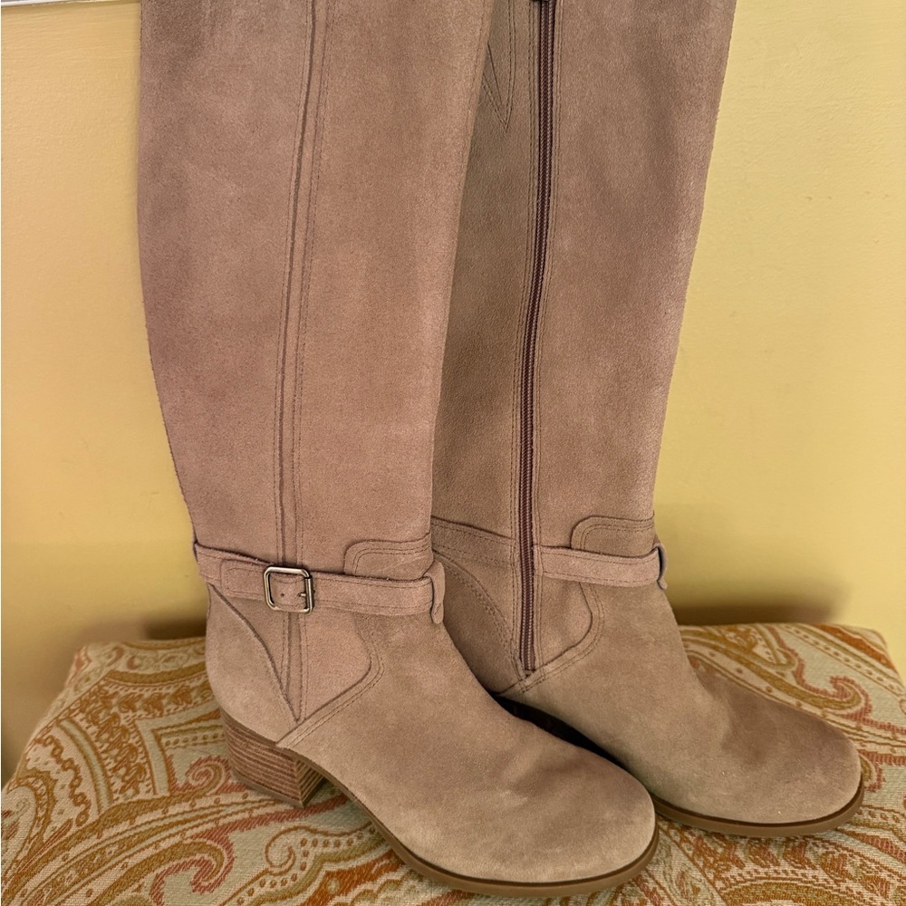 Koolaburra by UGG Women’s Marley Fashion Over the Knee Suede Boots.